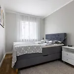 Brand New, Cozy And Quiet 1 Bedroom Apartment, Free Parking